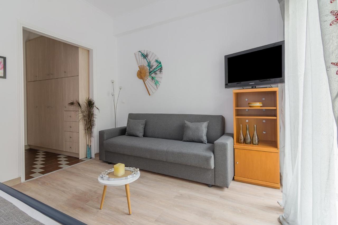 Nice Studio In Pagkrati Atenas Exterior foto